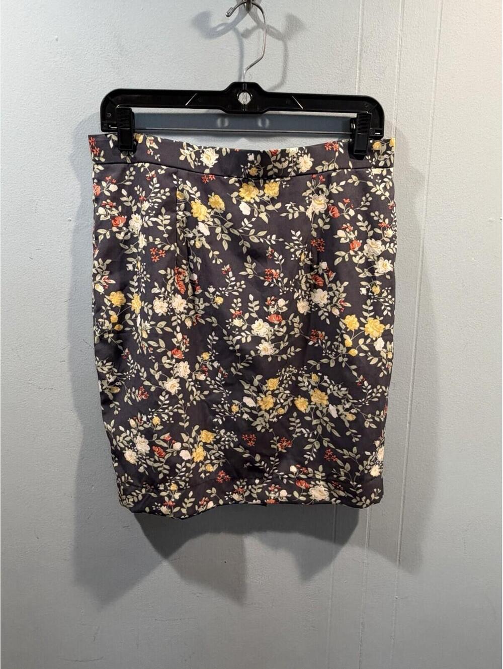 Womens Unbranded Floral Skirt Gray Back Zipper